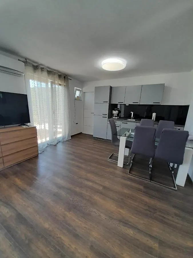 Holiday home Mint-Vacation House Zman